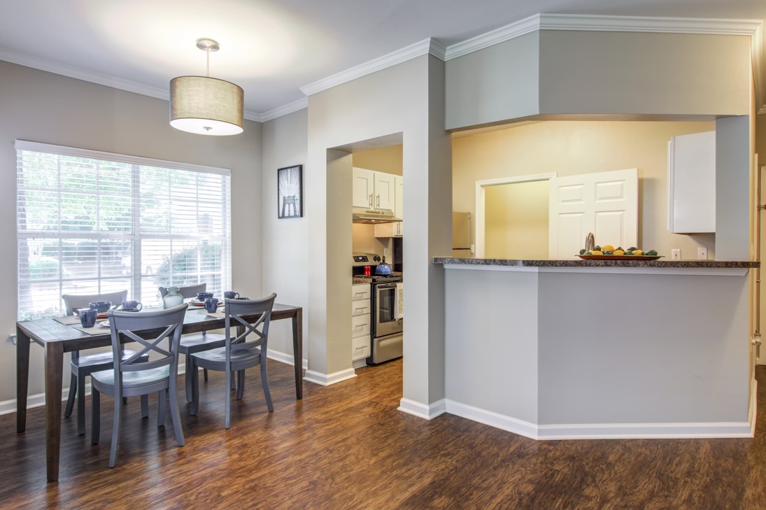 Reflections on Sweetwater | Pet-Friendly Lawrenceville, GA Apartment